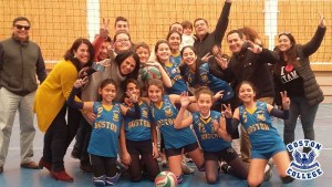 voleibol-escolar-Boston-College-Alto-Macul-2016-con-padres
